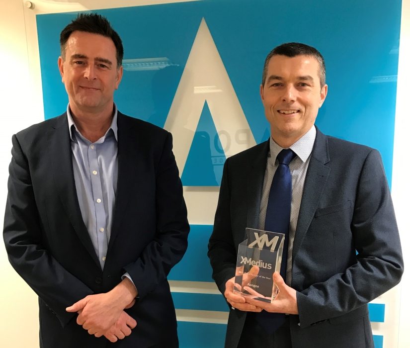 (l to r) Gary Baker of XMedius and Gary Downey of Apogee